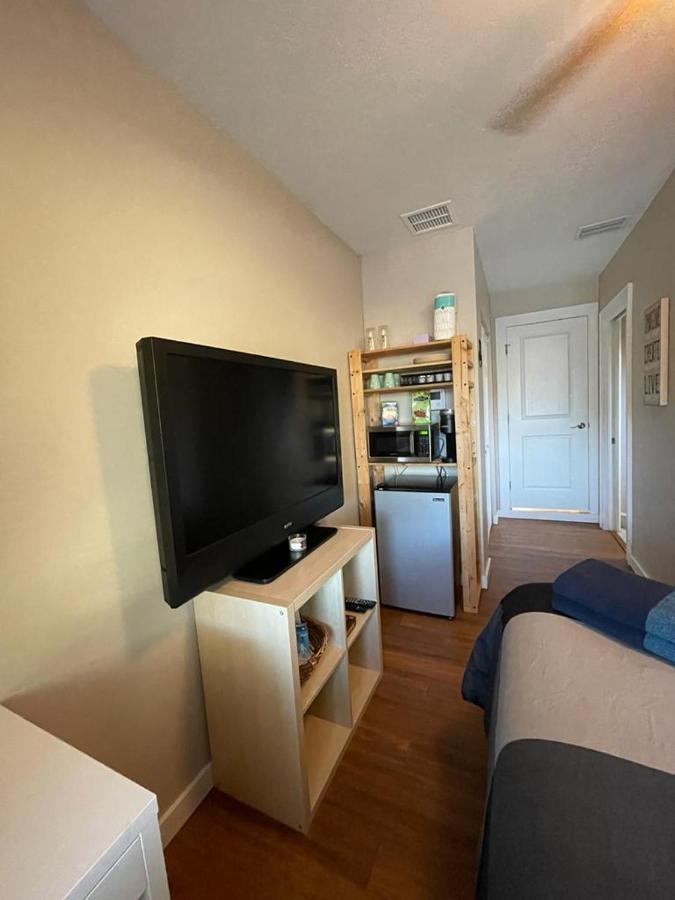 Quaint Guest Room Close To Siesta Key Sarasota Ngoại thất bức ảnh